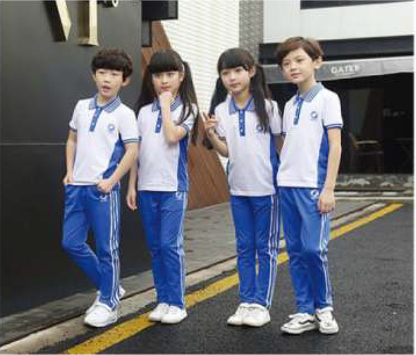 小學(xué)校服